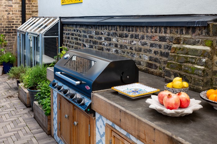 BBQ with work surface. Paul Debois BBQ with work surface. Paul Debois